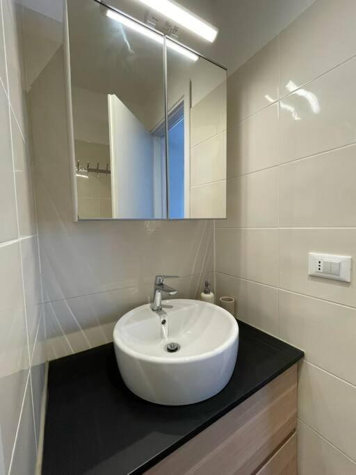 La Casa Del Mare Apartment Savona Ngoại thất bức ảnh