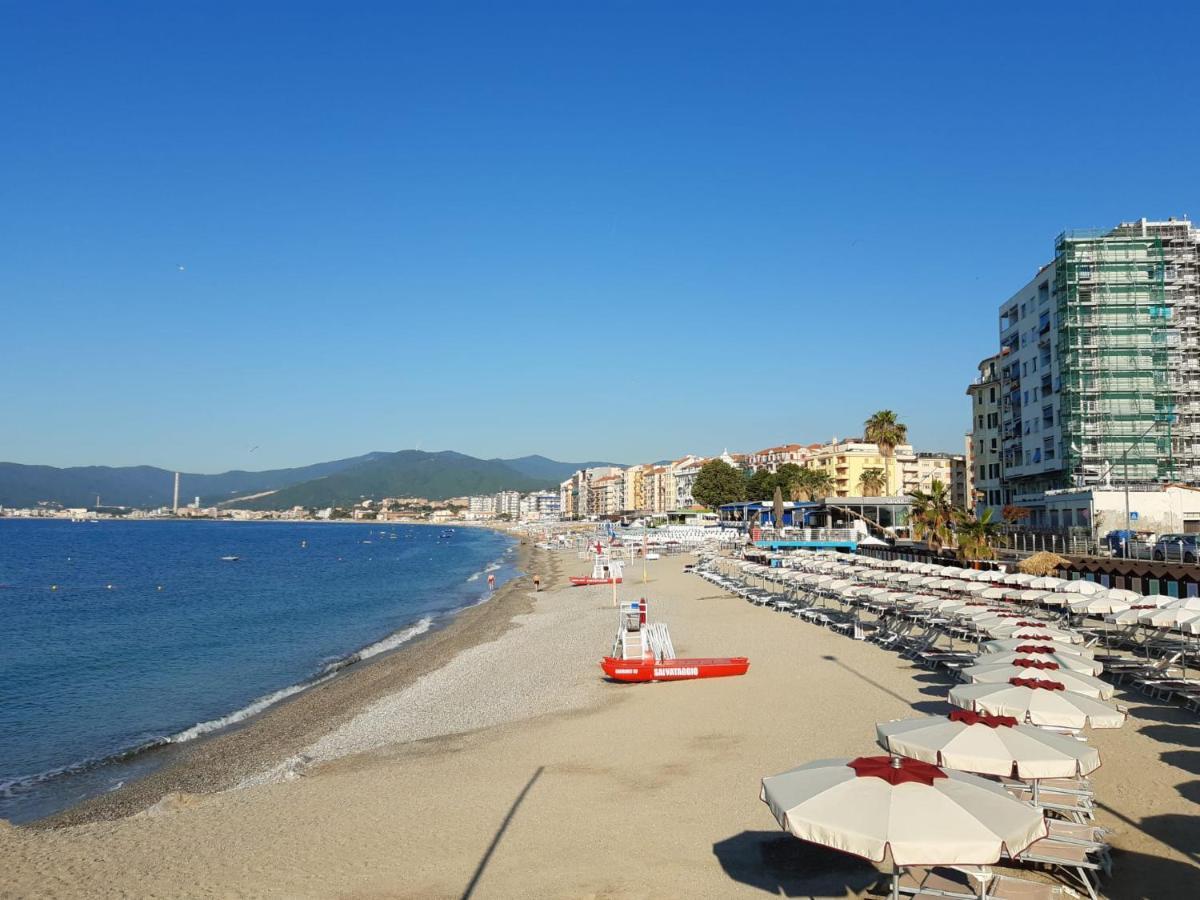 La Casa Del Mare Apartment Savona Ngoại thất bức ảnh