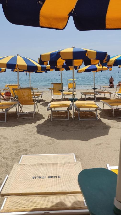 La Casa Del Mare Apartment Savona Ngoại thất bức ảnh